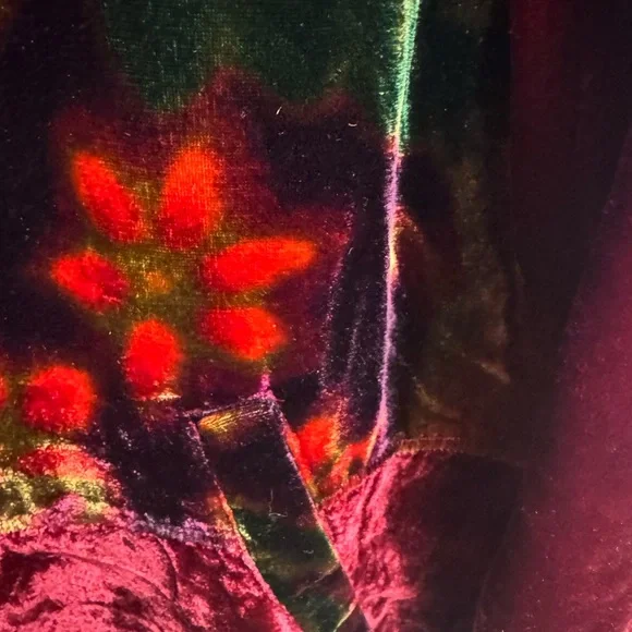 Coldwater Creek Women's Velvet Bomber Jacket - Red and Green - Picture 3 of 10